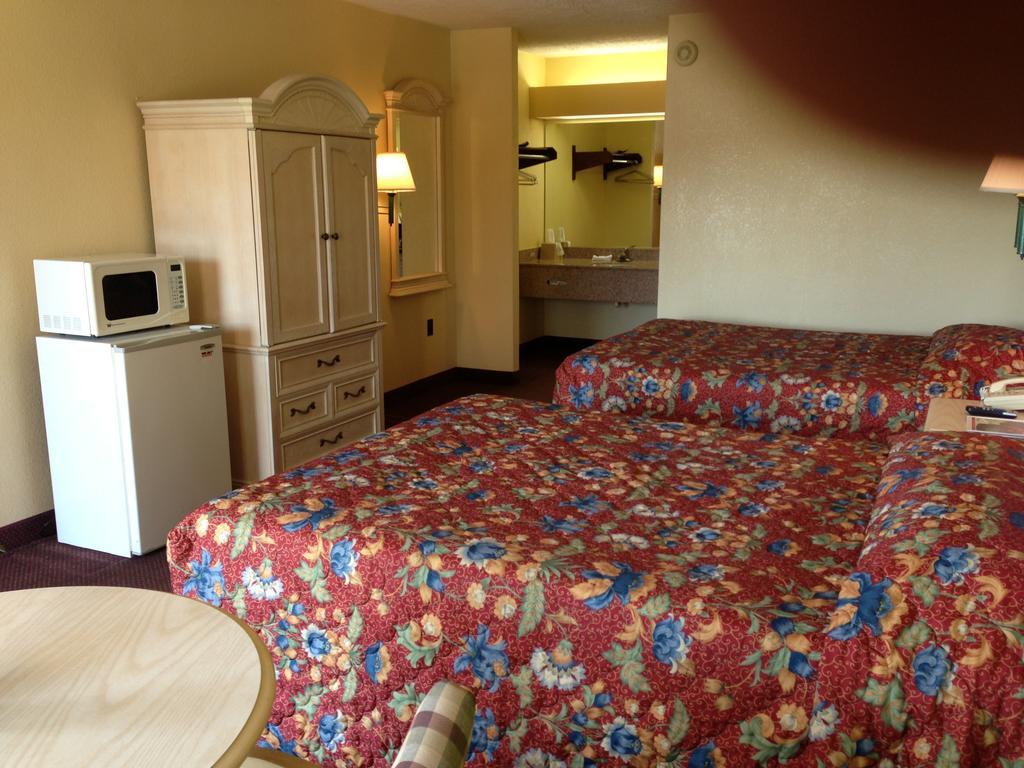 Holiday Terrace Inn - Pigeon Forge Habitación foto